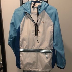 Nike windbreaker Sz M snow